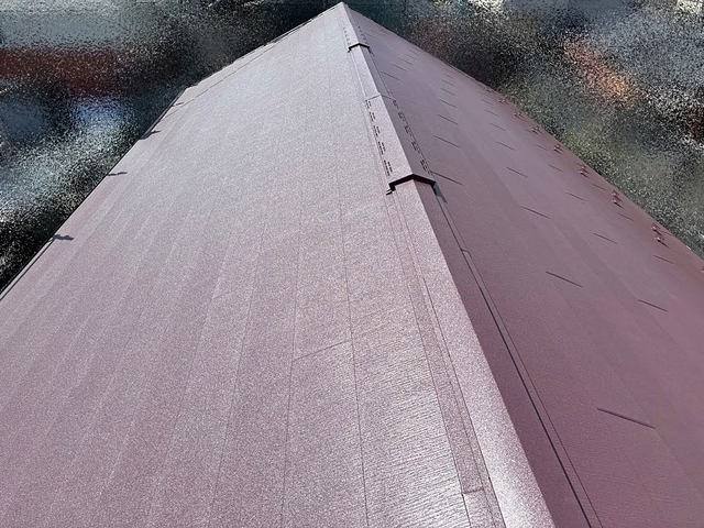 水戸市の太陽光設備の撤去工事を伴う屋根カバーが完成